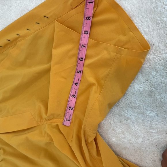 Ten Thousand Shorts Men Sz s yellow 7” Interval Short Linerless Performance - Picture 10 of 10